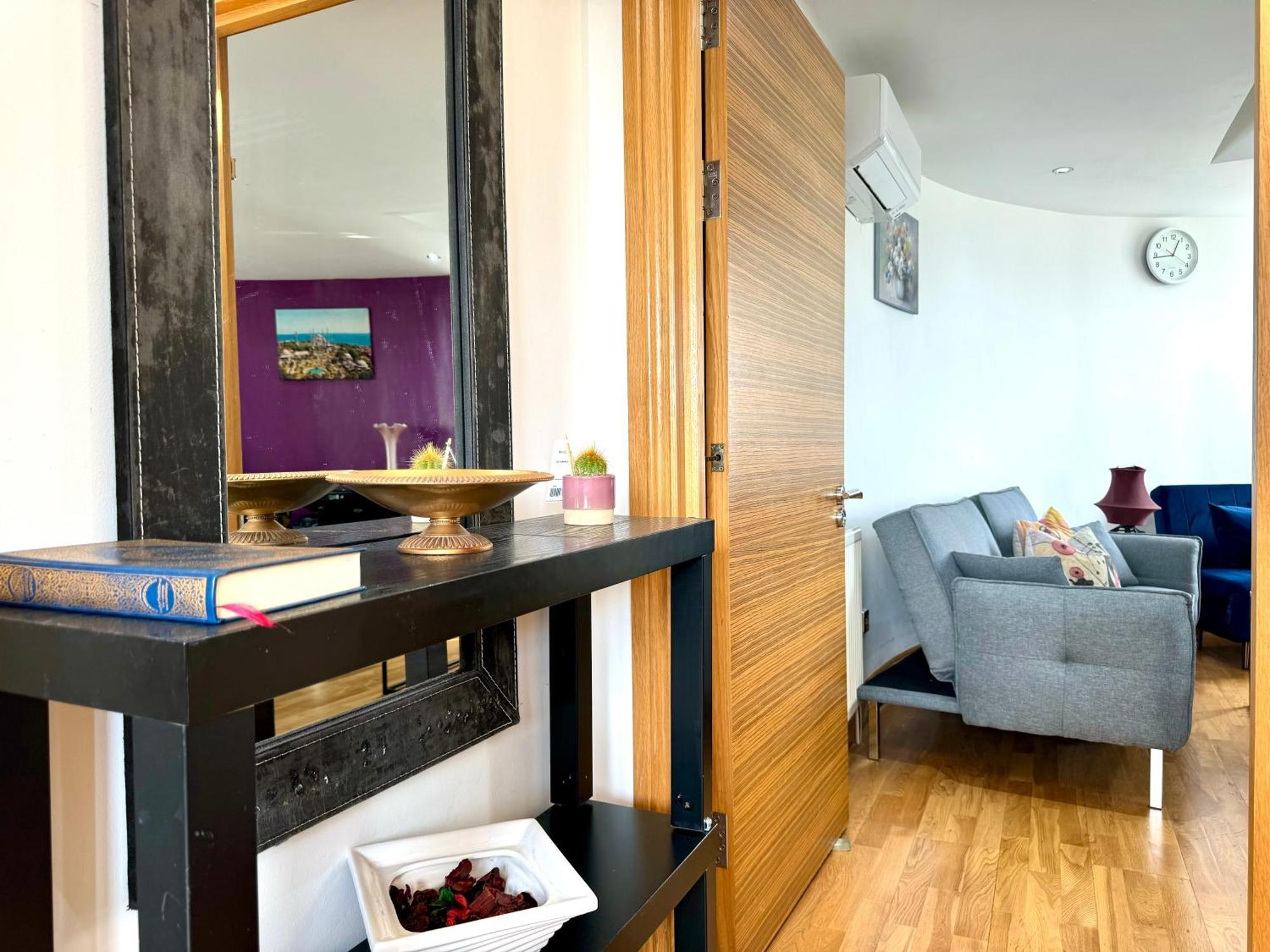 Chic 1 Bedroom Apartment Central London By Wild Esterno foto