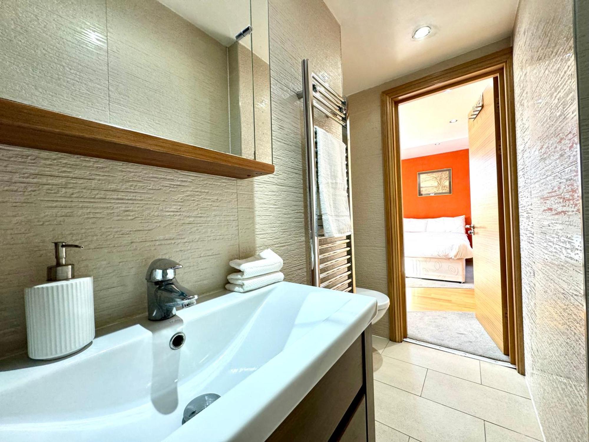 Chic 1 Bedroom Apartment Central London By Wild Esterno foto